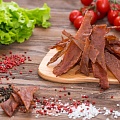 Купить вяленое мясо — натуральный мясной снэк с доставкой вяленое мясо — мясной снэк